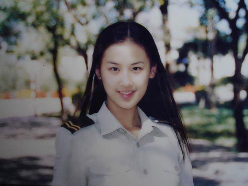 像黄圣依的av,从AV女神到影视明星的华丽蜕变